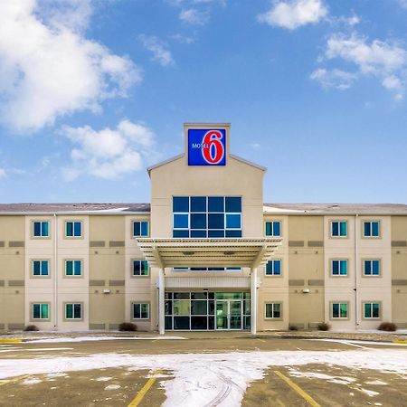 Motel 6-Estevan, SK Exterior foto
