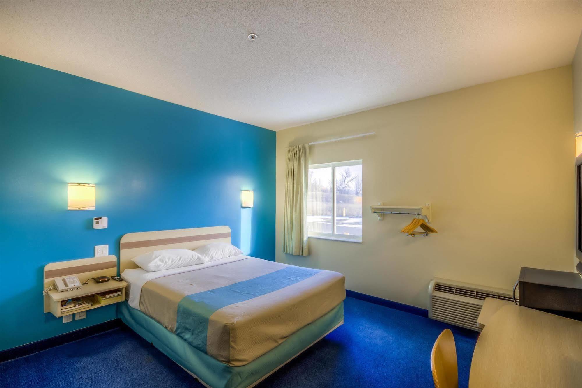 Motel 6-Estevan, SK Exterior foto